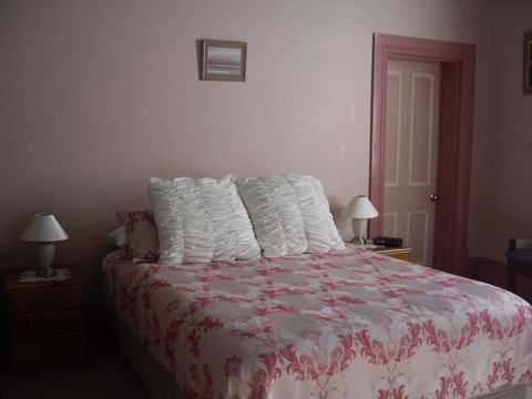 Lucinda B&B - Accommodation ACT 15