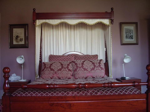 Lucinda B&B - Accommodation ACT 19