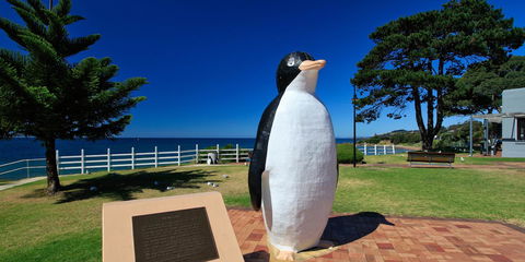 Penguin Waterfront Escape - Accommodation ACT 4