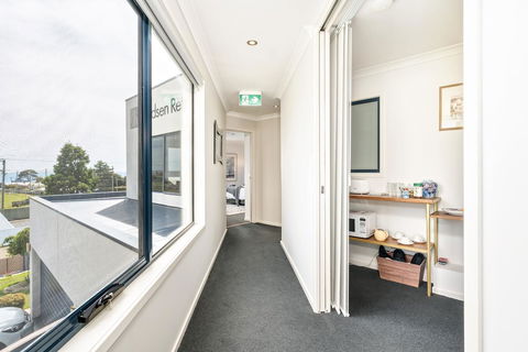 Madsen Retreat - Accommodation ACT 13