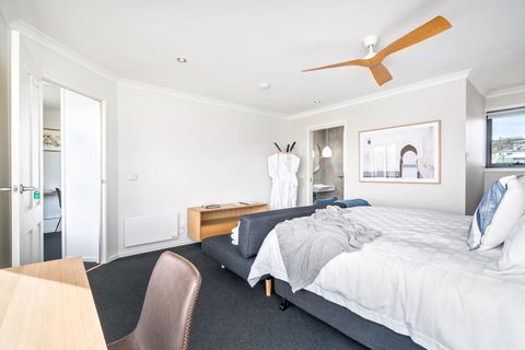 Madsen Retreat - Accommodation ACT 23