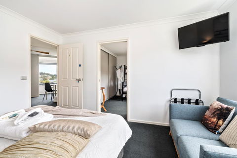 Madsen Retreat - Accommodation ACT 17
