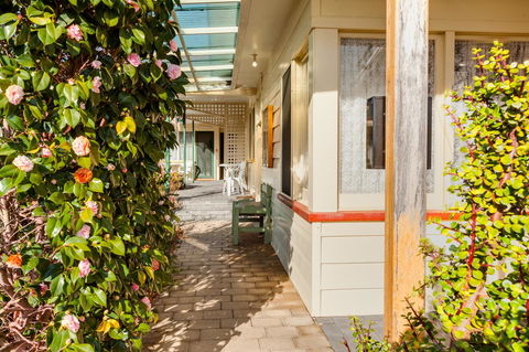 Wintersun Gardens Motel - Accommodation ACT 22
