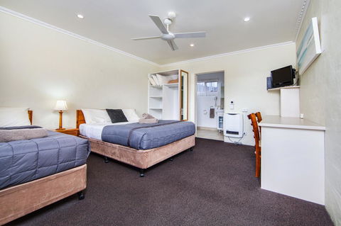 Wintersun Gardens Motel - Accommodation ACT 39