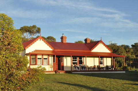 Casilda House - Accommodation ACT 11