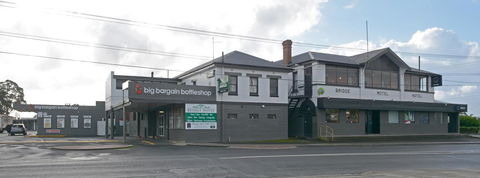 Bridge Hotel - Accommodation ACT 13