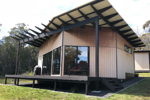BAY OF FIRES ECO HUT Off Grid Experience At Binalong Bay - Accommodation ACT 0