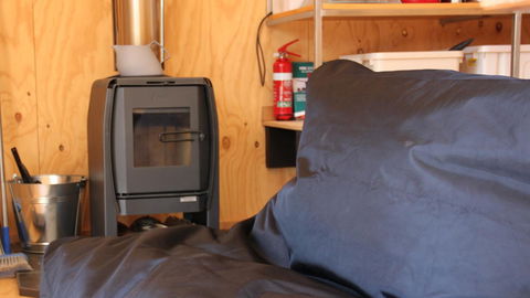 BAY OF FIRES ECO HUT Off Grid Experience At Binalong Bay - Accommodation ACT 7