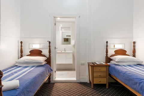 Empire Hotel Queenstown - Accommodation ACT 4