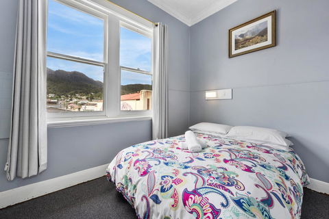 Empire Hotel Queenstown - Accommodation ACT 7