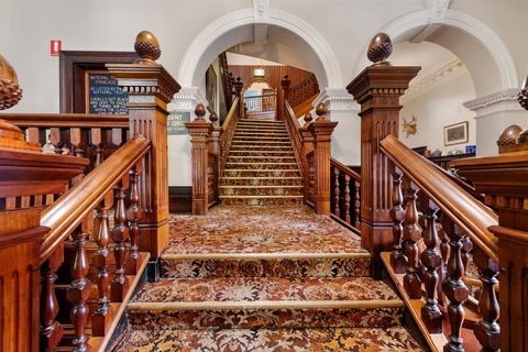 Empire Hotel Queenstown - Accommodation ACT 20