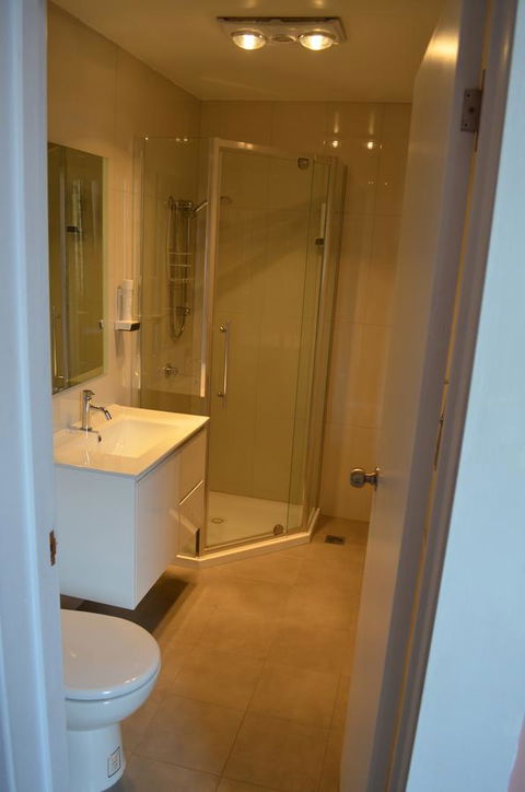Empire Hotel Queenstown - Accommodation ACT 5