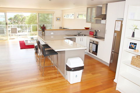 Seaview Apartment - Accommodation ACT 9