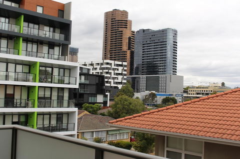 Poplar Box Hill Apartment - Accommodation ACT 1