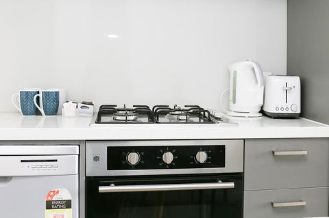 Poplar Box Hill Apartment - Accommodation ACT 14