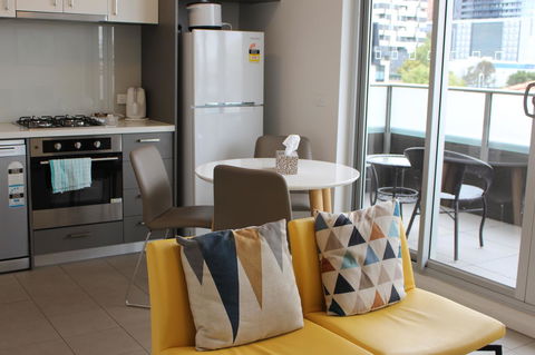 Poplar Box Hill Apartment - Accommodation ACT 2