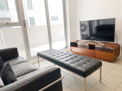 Poplar Box Hill Apartment - Accommodation ACT 5