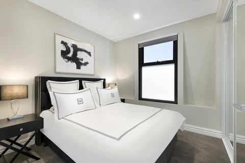 Manhattan Apartments - Notting Hill - Accommodation ACT 22