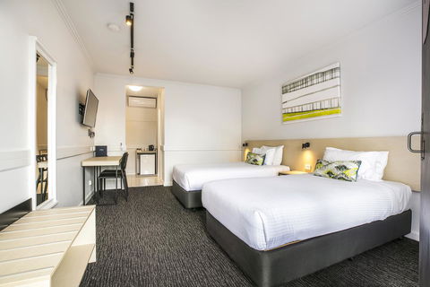 Nightcap At Matthew Flinders Hotel - Accommodation ACT 19