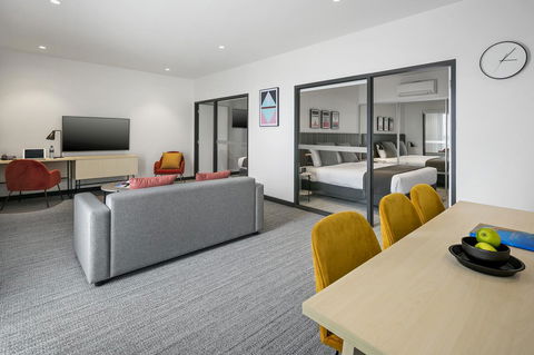 Quest Notting Hill - Accommodation ACT 7