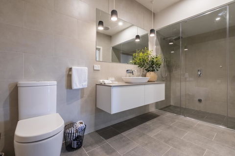 Brooklands Apartments - Accommodation ACT 18