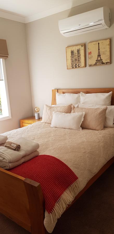 Oxford Rise Apartment - Accommodation ACT 5