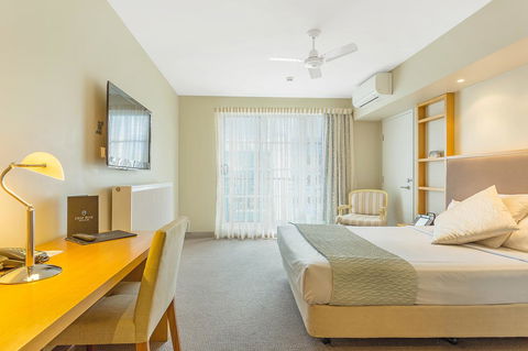 Deep Blue Hotel & Hot Springs - Accommodation ACT 27