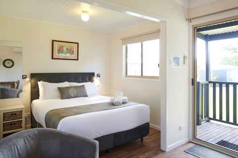 Amaroo Park - Accommodation ACT 16