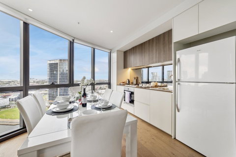 Best Views On Collins - Accommodation ACT 29