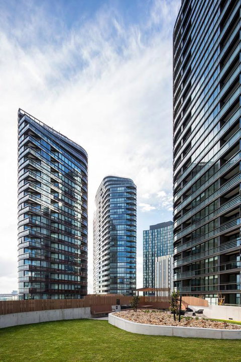 Winston Apartments Docklands - Accommodation ACT 4