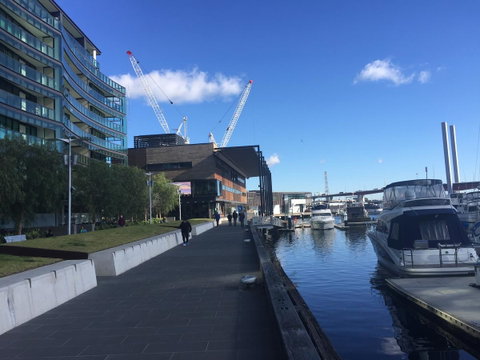 Waterside S Collection - Accommodation ACT 6