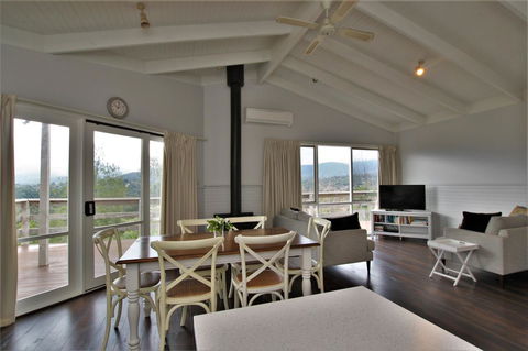 Hamptons In Healesville - Accommodation ACT 5