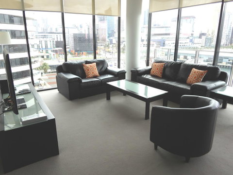 AKOM AT Docklands - Accommodation ACT 43