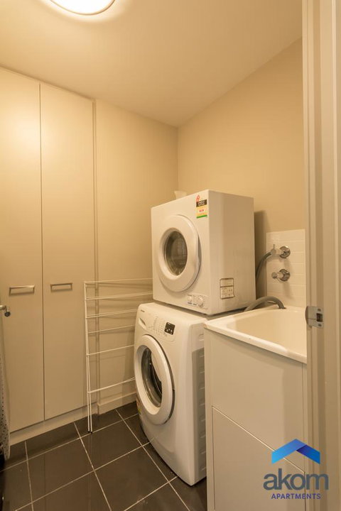 AKOM AT Docklands - Accommodation ACT 28