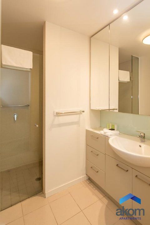AKOM AT Docklands - Accommodation ACT 9