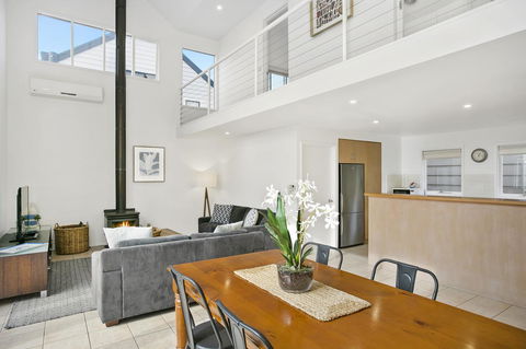 Terrace Lofts Apartments - Accommodation ACT 14