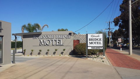 Robinvale Bridge Motel - Accommodation ACT 10