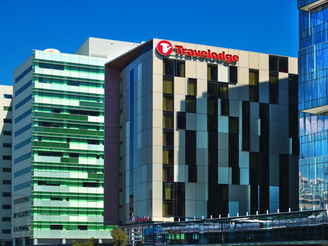 Travelodge Hotel Melbourne Docklands - Accommodation ACT 4