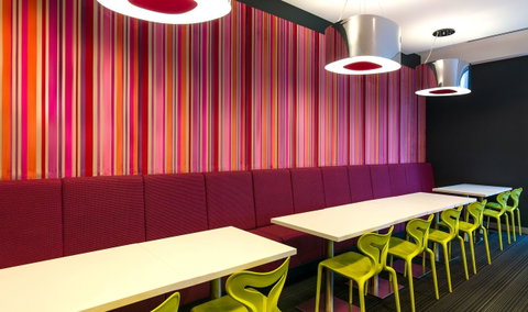 Travelodge Hotel Melbourne Docklands - Accommodation ACT 20