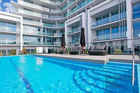 Doncaster Private Collection 2 Bed Townhouse@Pearl - Accommodation ACT 16