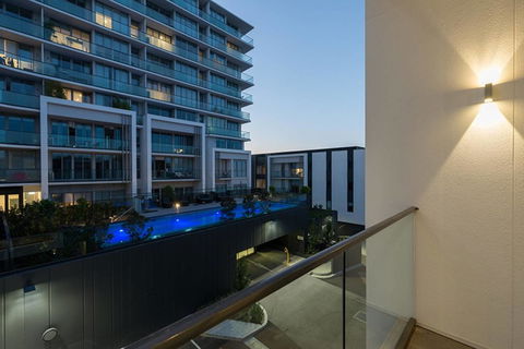 Doncaster Private Collection 2 Bed Townhouse@Pearl - Accommodation ACT 10
