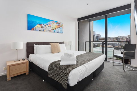Docklands Private Collection - NEWQUAY - Accommodation ACT 8