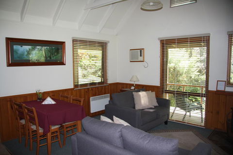 Shady Brook Cottages - Accommodation ACT 26