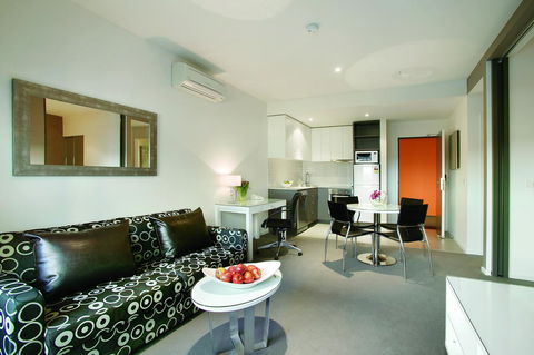 Punthill Oakleigh - Accommodation ACT 3