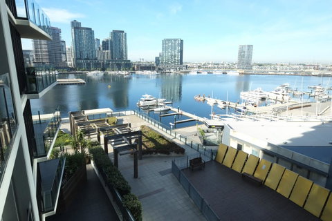 ACD Apartments - Accommodation ACT 12
