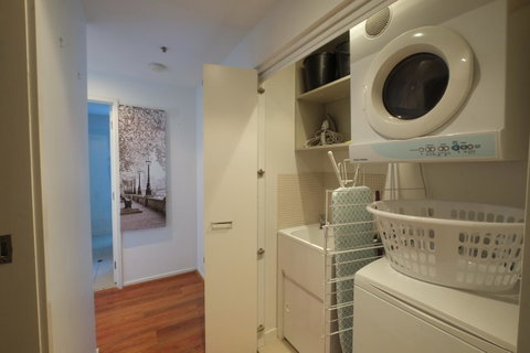 ACD Apartments - Accommodation ACT 5