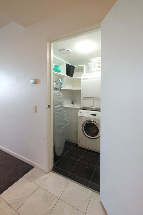 ACD Apartments - Accommodation ACT 14