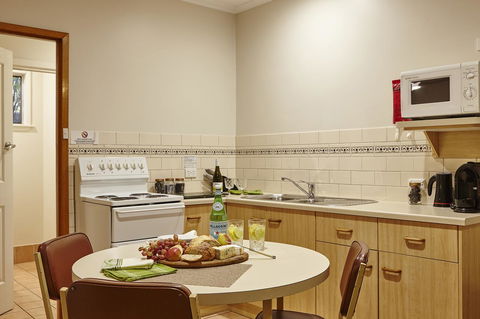 Goldfield Holiday Units - Accommodation ACT 8