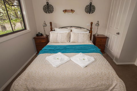 Goldfield Holiday Units - Accommodation ACT 13