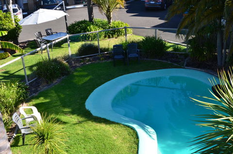 Tropicana Motor Inn - Accommodation ACT 19